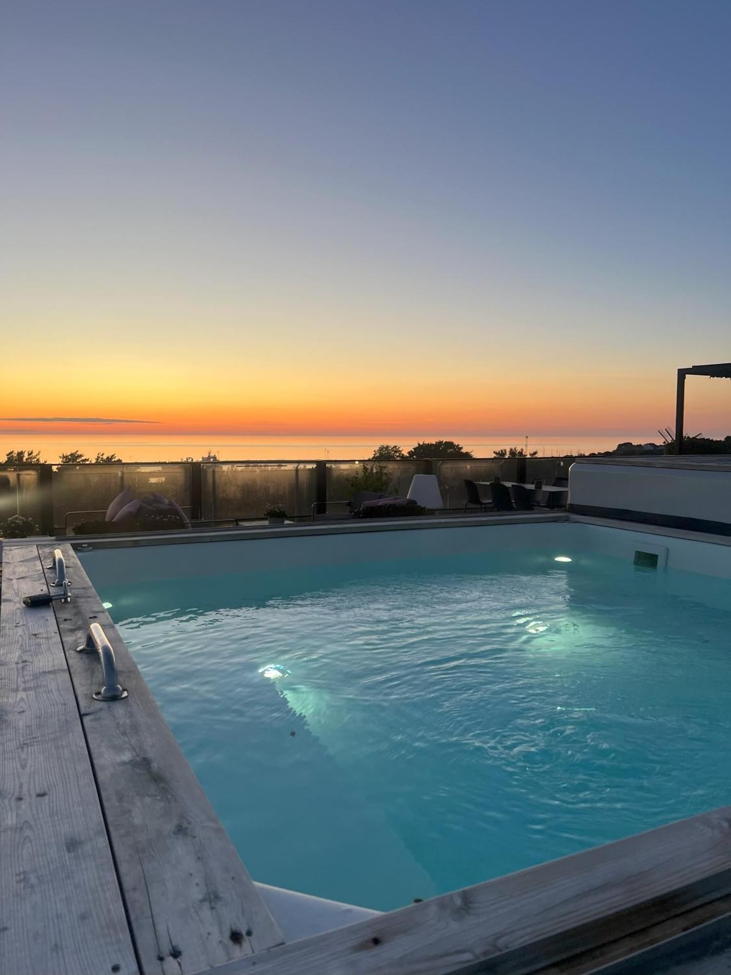 First Hotel Kokoloko VBY Dış mekan fotoğraf